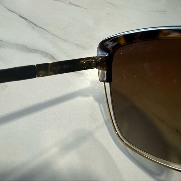 Freyrs Iris Tortoise Frame Sunglasses - Picture 12 of 12